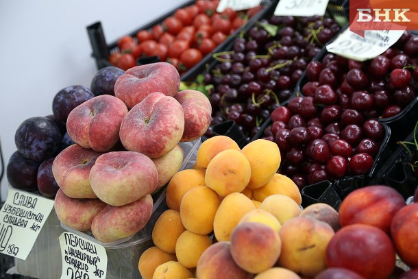 Эксперты посоветовали россиянам покупать нектарины вместо персиков