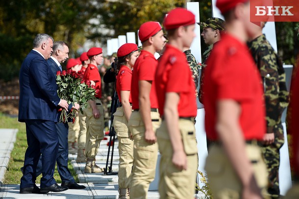 Полпред президента в СЗФО начал визит в Коми с Аллеи славы в Выльгорте