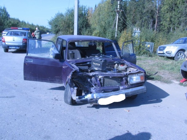 Два человека пострадали в ДТП на автодороге Сыктывкар - Ухта