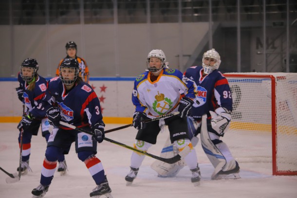 Ухтинские хоккеистки вновь проиграли и остались предпоследними в таблице