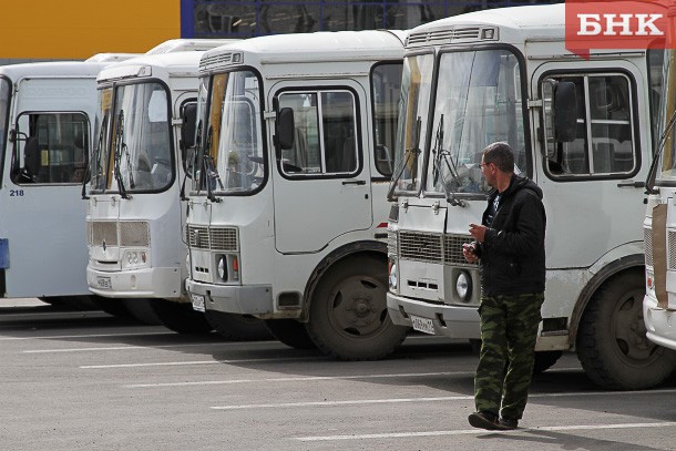 В Усть-Вымском районе банда держала в страхе автоперевозчиков