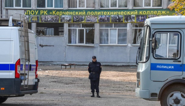 Как Керчь переживает массовое убийство в колледже