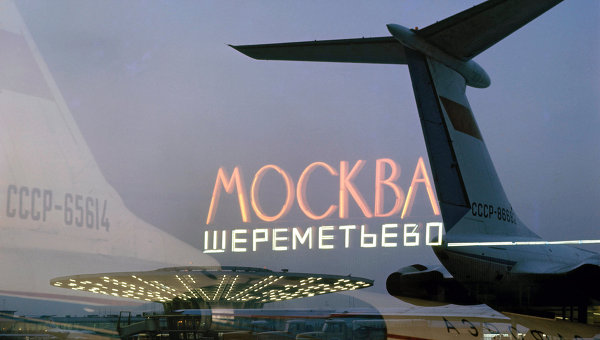 На борту самолета Сыктывкар-Москва сработал датчик дыма