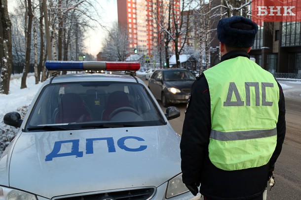 В Коми бомжи вынудили ГИБДД отказаться от муляжей полицейских