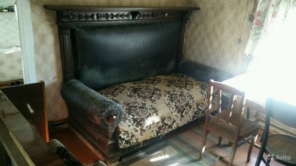 Старинный диван и «деньга» за 800 тысяч рублей: обзор антиквариата в Сыктывкаре