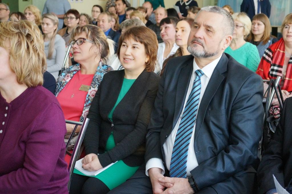 M_kFXKkrMEE.jpg M_kFXKkrMEE.jpg