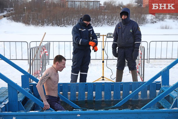 В Коми 24 тысячи человек окунулись в иордань