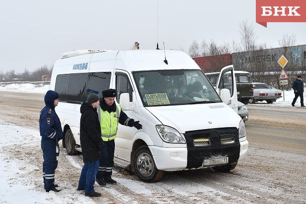 За два часа в Сыктывкаре поймали шесть нарушителей в сфере пассажирских перевозок