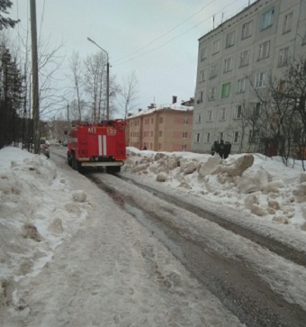 В жешартской малосемейке ищут взрывное устройство