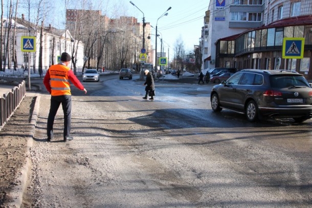 Стало известно, когда в Сыктывкаре восстановят дороги после «зимних раскопок»