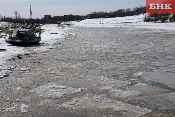 Из-за похолодания на реках Коми остановилось разрушение льда 