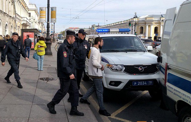 Житель Коми задержан за участие в массовой драке на Невском проспекте в Петербурге