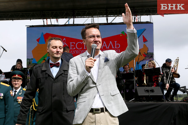 BOB_9553.jpg BOB_9553.jpg