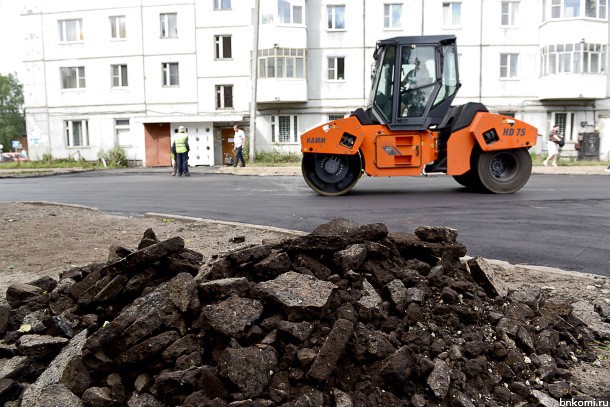 В Эжвинском районе Сыктывкара завершают благоустройство дворов