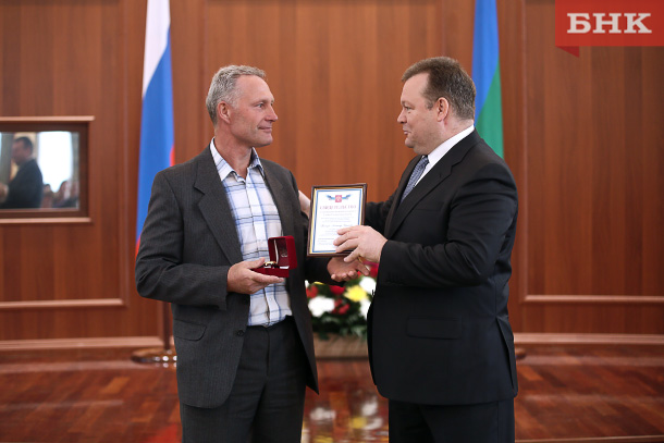 BOB_4018.jpg BOB_4018.jpg