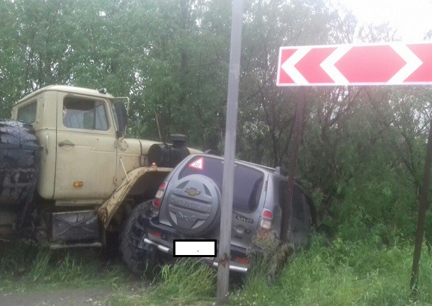 В Печоре водитель «Нивы» не уступил дорогу «Уралу»