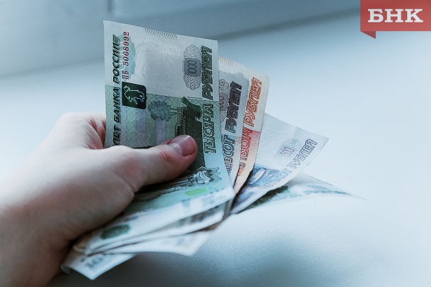 Жительница Усть-Вымского района «помогла» знакомой расстаться с деньгами