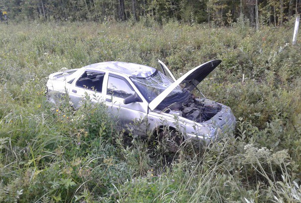 В Сыктывдинском районе слетел в кювет ВАЗ