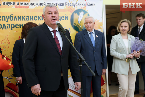 BOB_1650.jpg BOB_1650.jpg